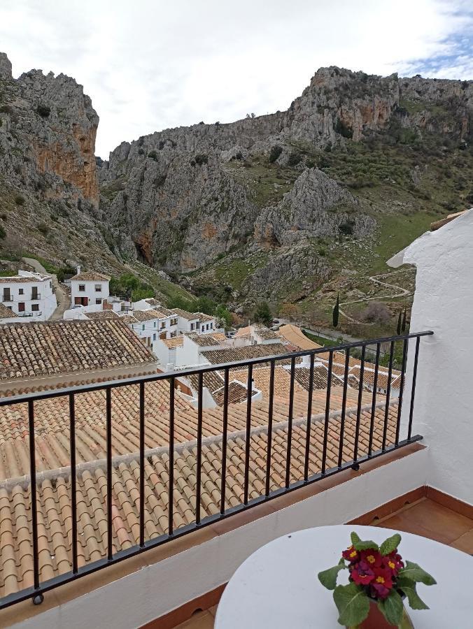 El Hechizo Del Bailon Guest House Zuheros Eksteriør bilde