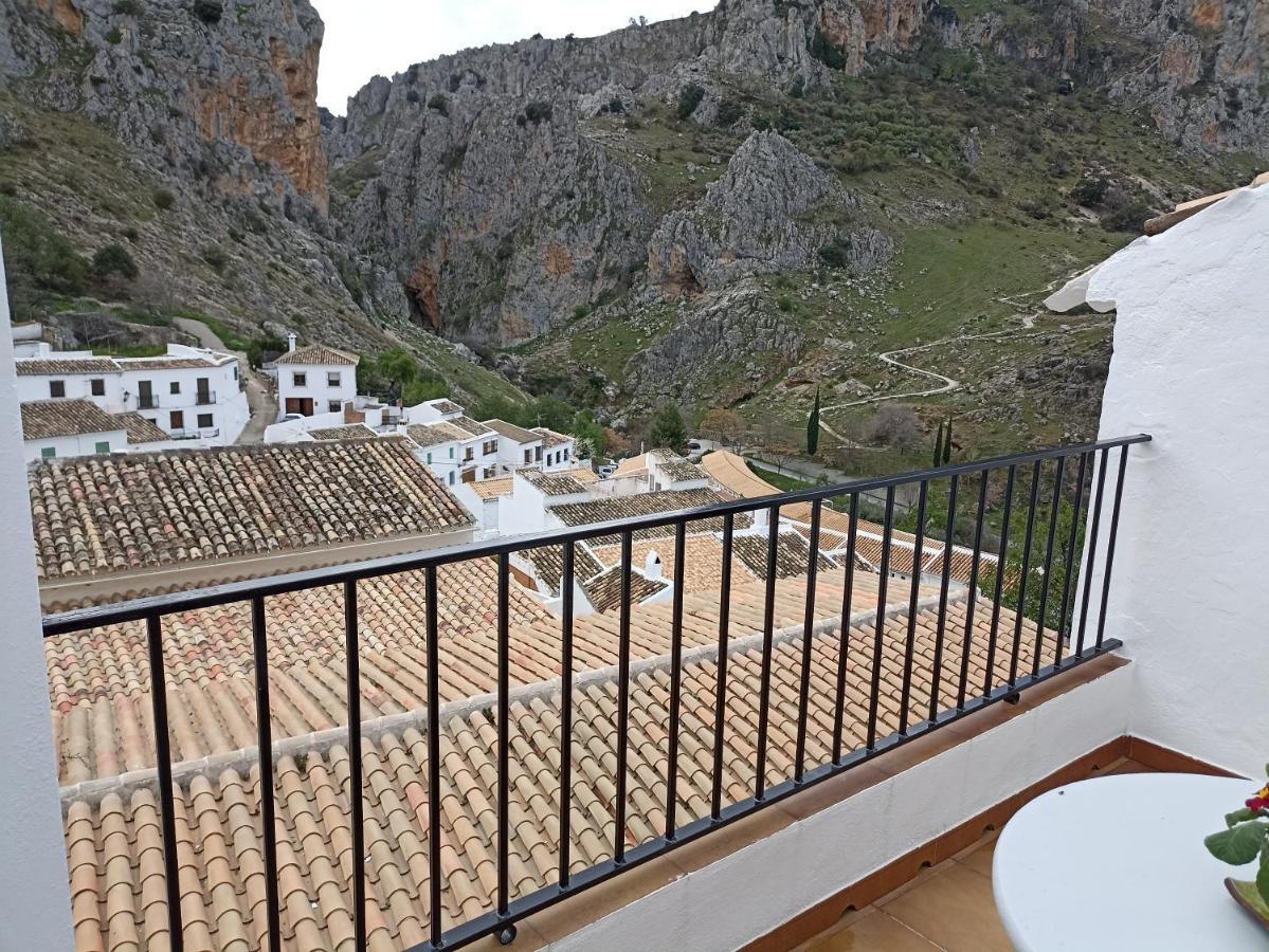 El Hechizo Del Bailon Guest House Zuheros Eksteriør bilde