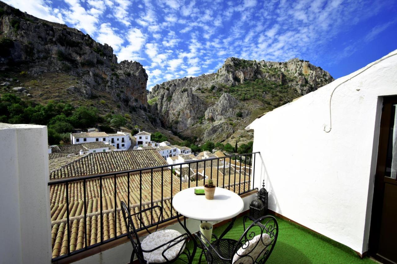 El Hechizo Del Bailon Guest House Zuheros Eksteriør bilde